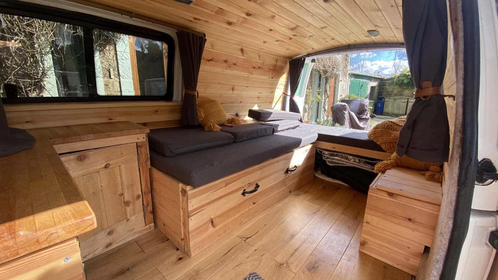 Scandi - Volkswagen T5